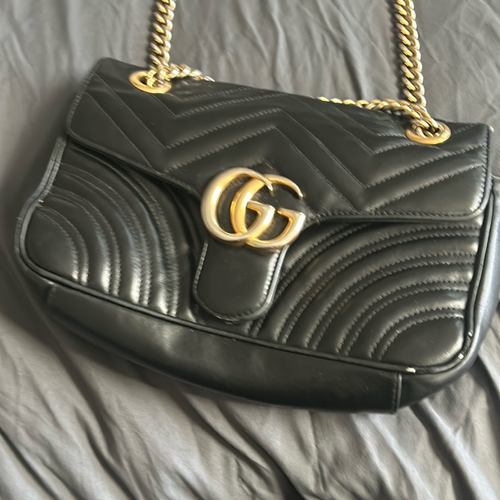 Authentic GG Bag! Gucci GG Marmont Matelass Shoulder Bag (Small, Black)